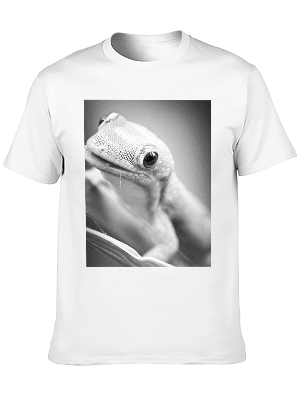Gecko Print T-Shirt: Cool Reptile Graphic Tee