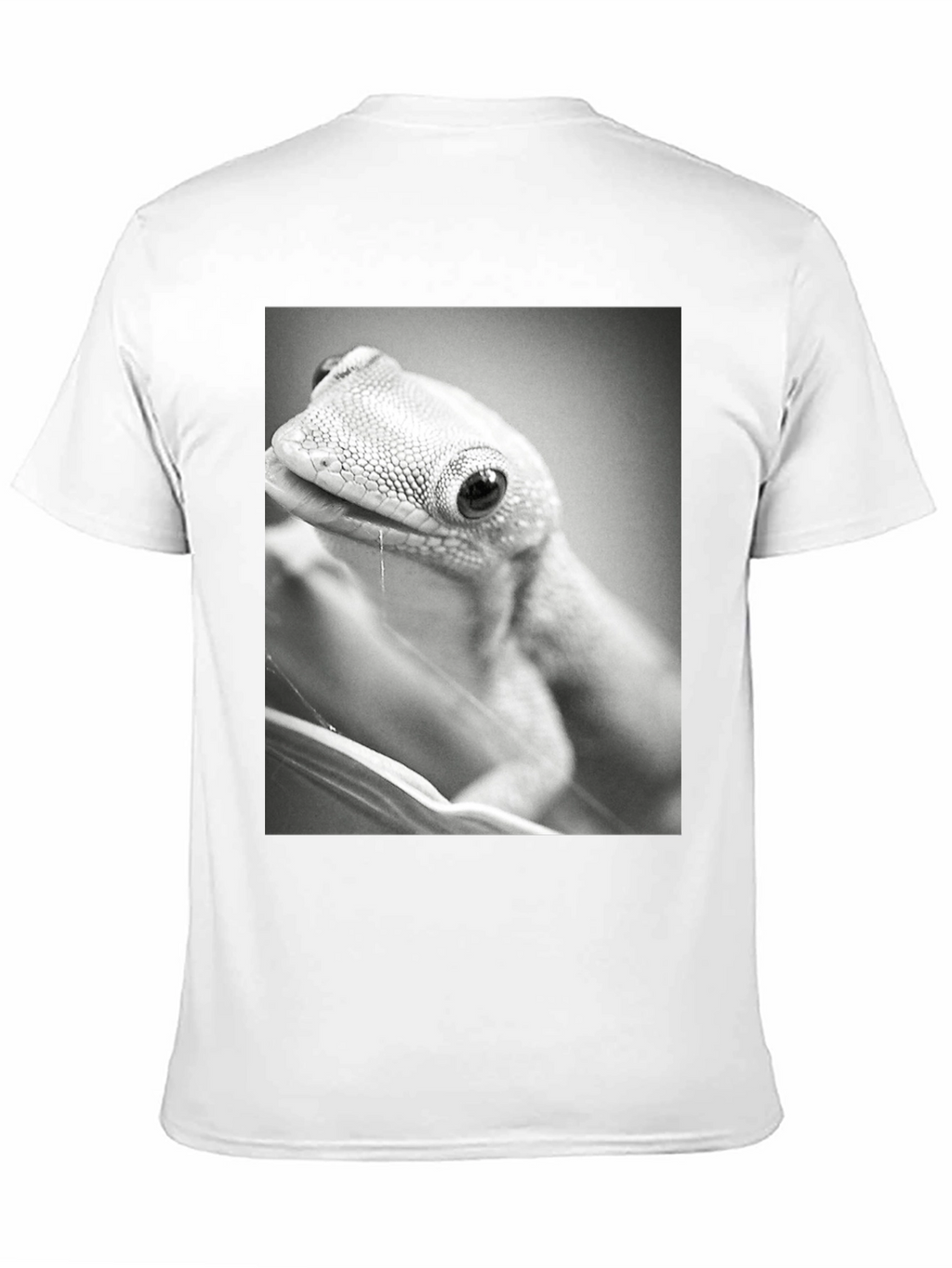 Gecko Print T-Shirt: Cool Reptile Graphic Tee