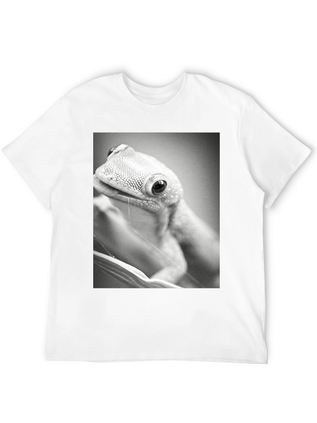 Gecko Print T-Shirt: Cool Reptile Graphic Tee