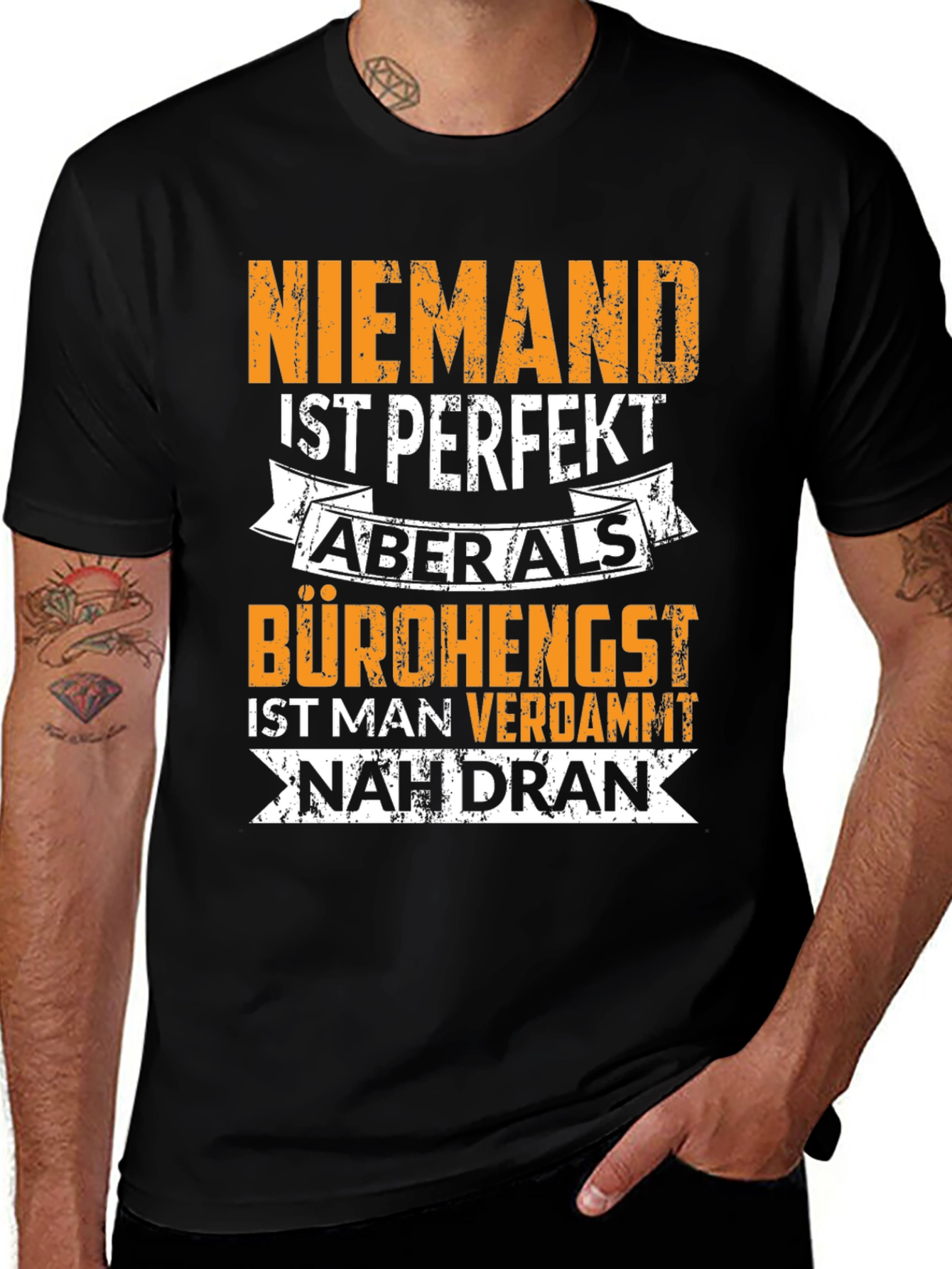 Niemand Ist Perfekt Mens T-Shirt