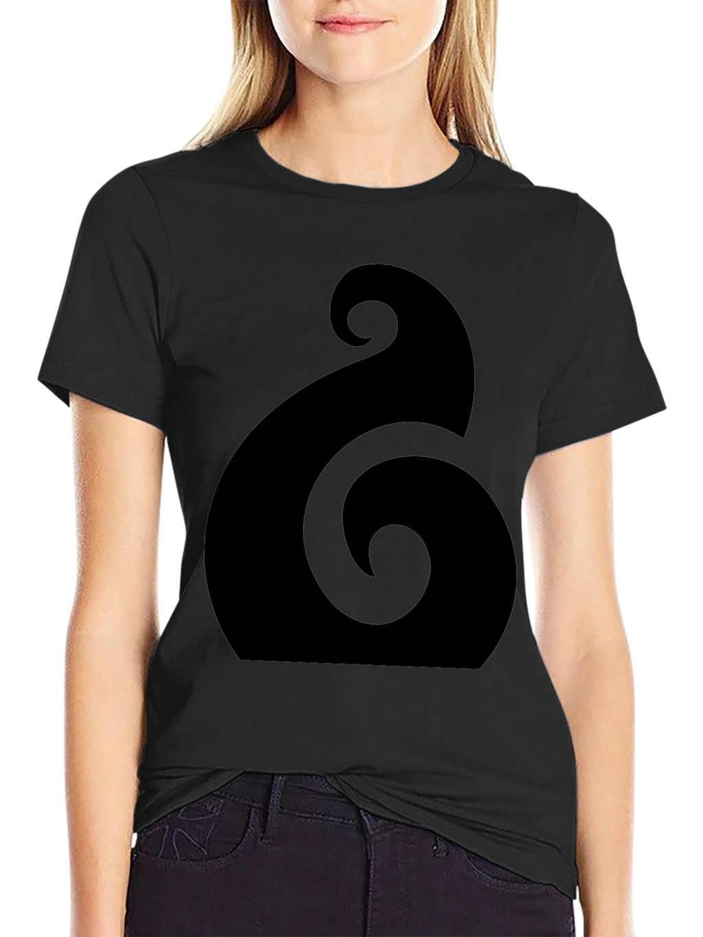 Black Hei Matau T-Shirt - Maori Design