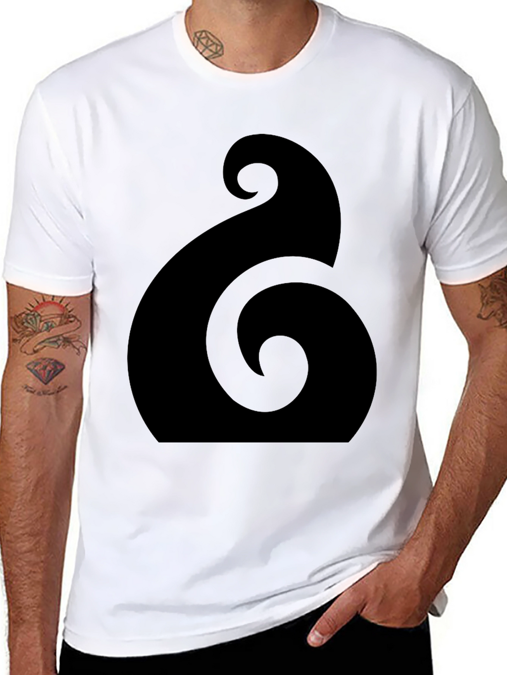 Black Hei Matau T-Shirt - Maori Design