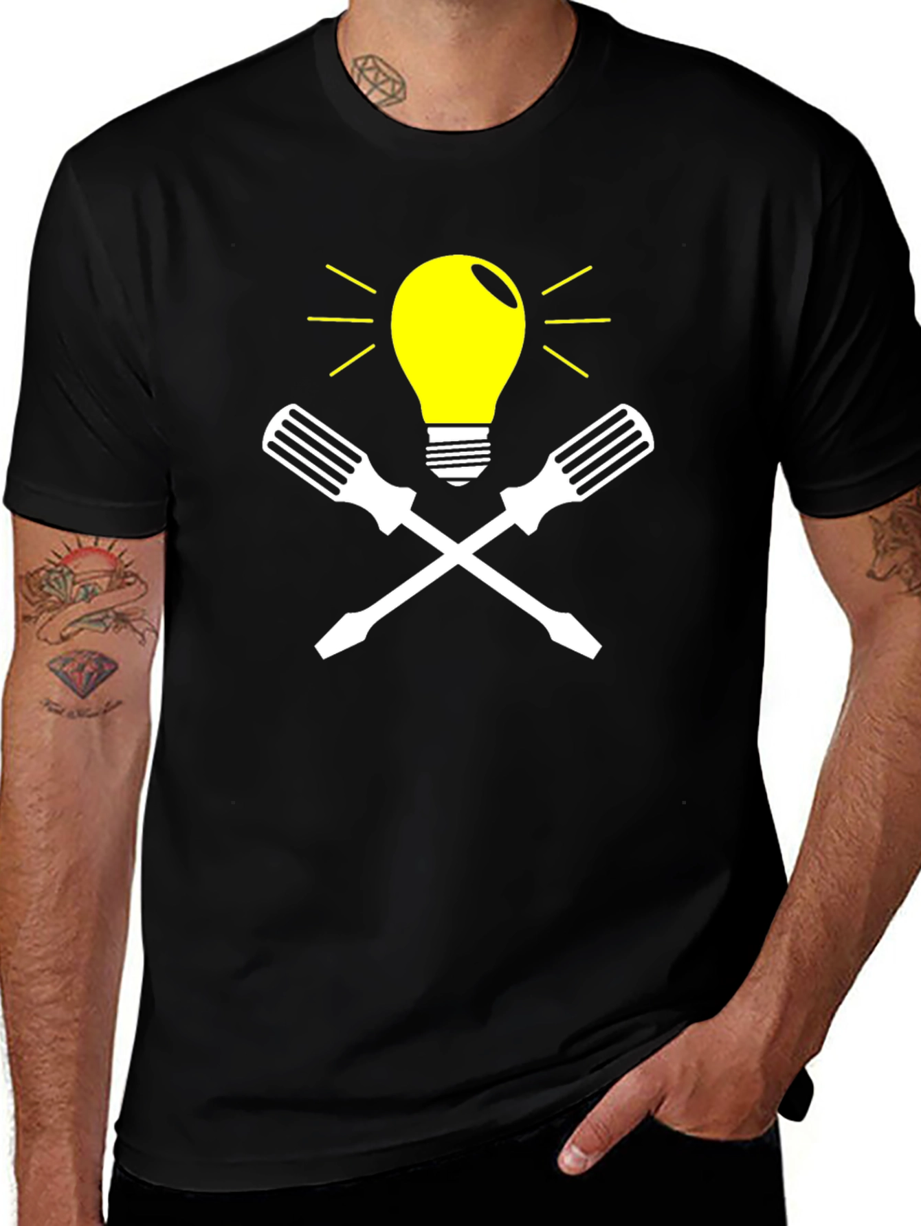 Electricians Idea T-Shirt - Lightbulb & Screwdrivers