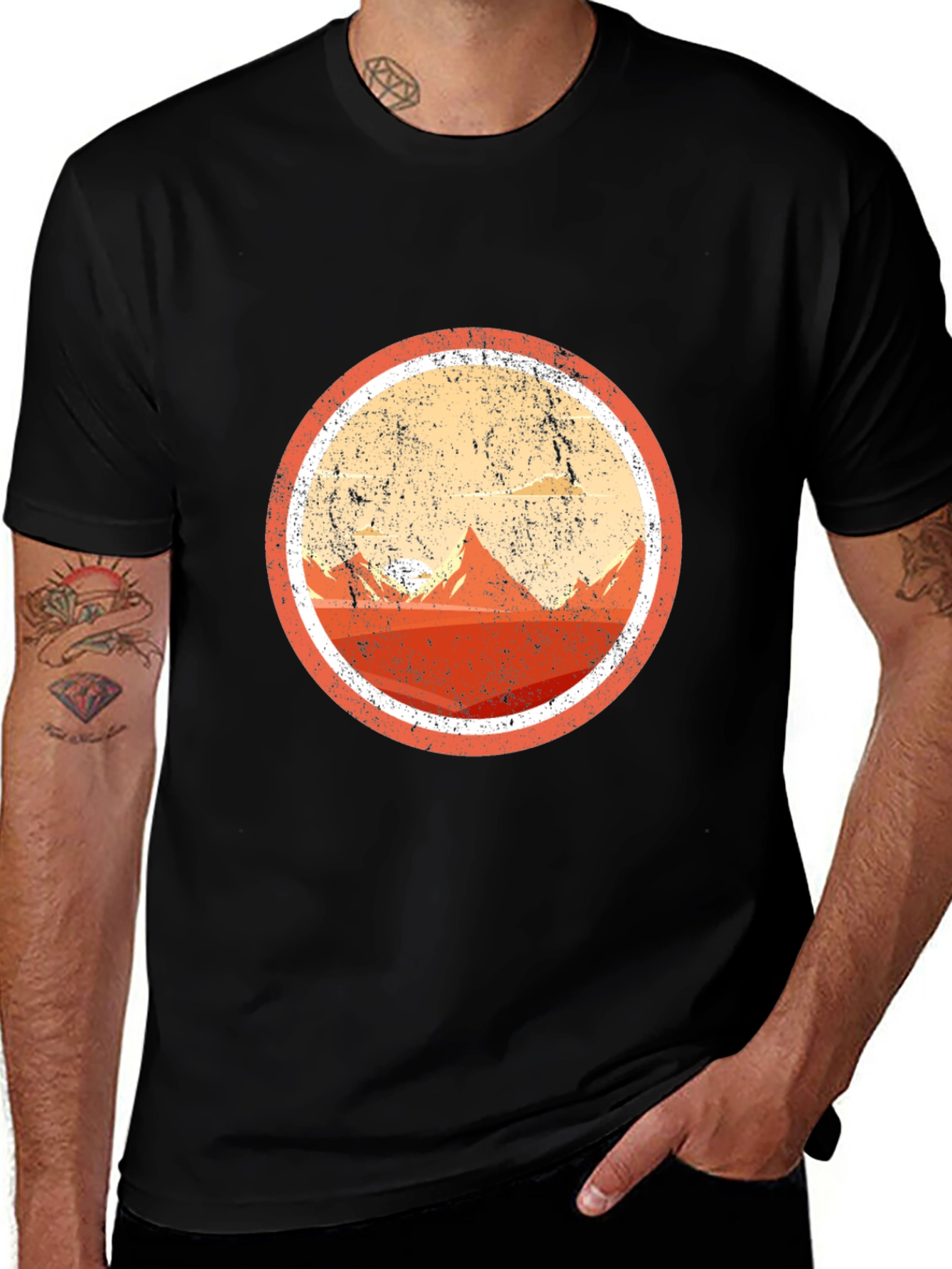 Vintage Mountain Graphic T-Shirt - Retro Outdoor Style
