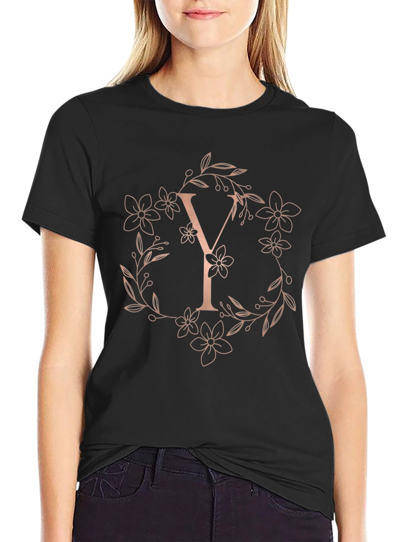 Elegant Letter Y Floral Wreath Black T-Shirt