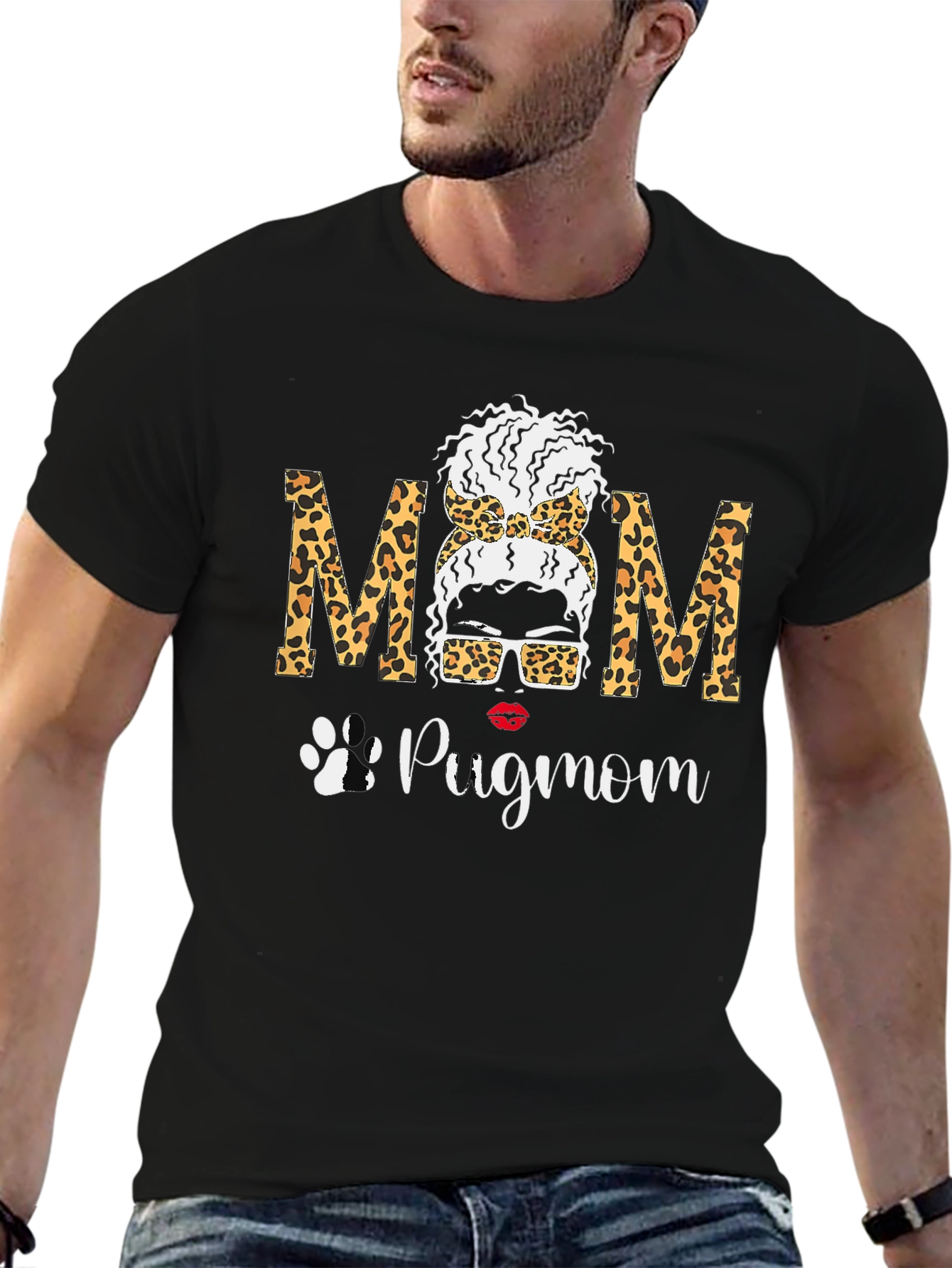 Pug Mom Leopard Print Graphic Tee