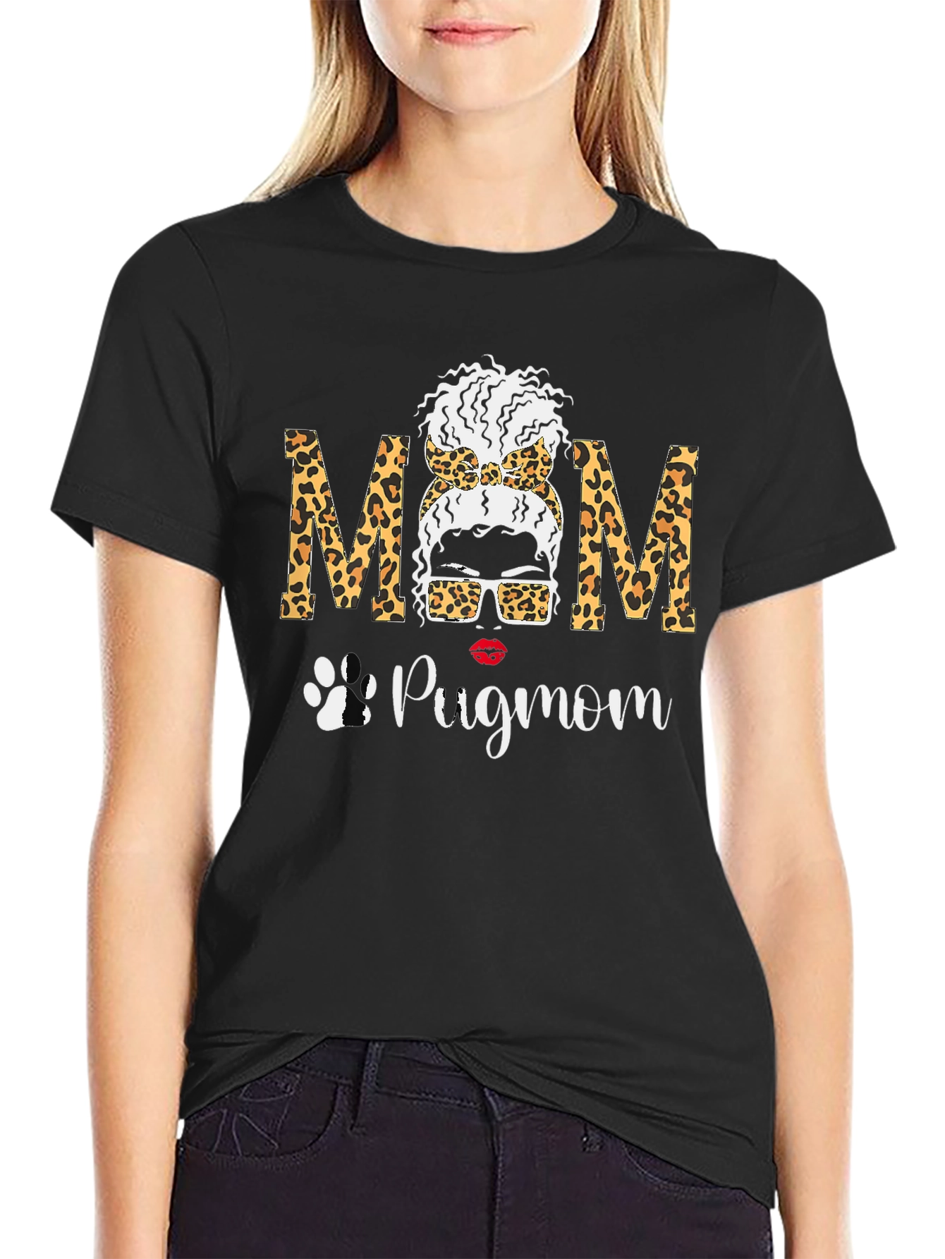 Pug Mom Leopard Print Graphic Tee