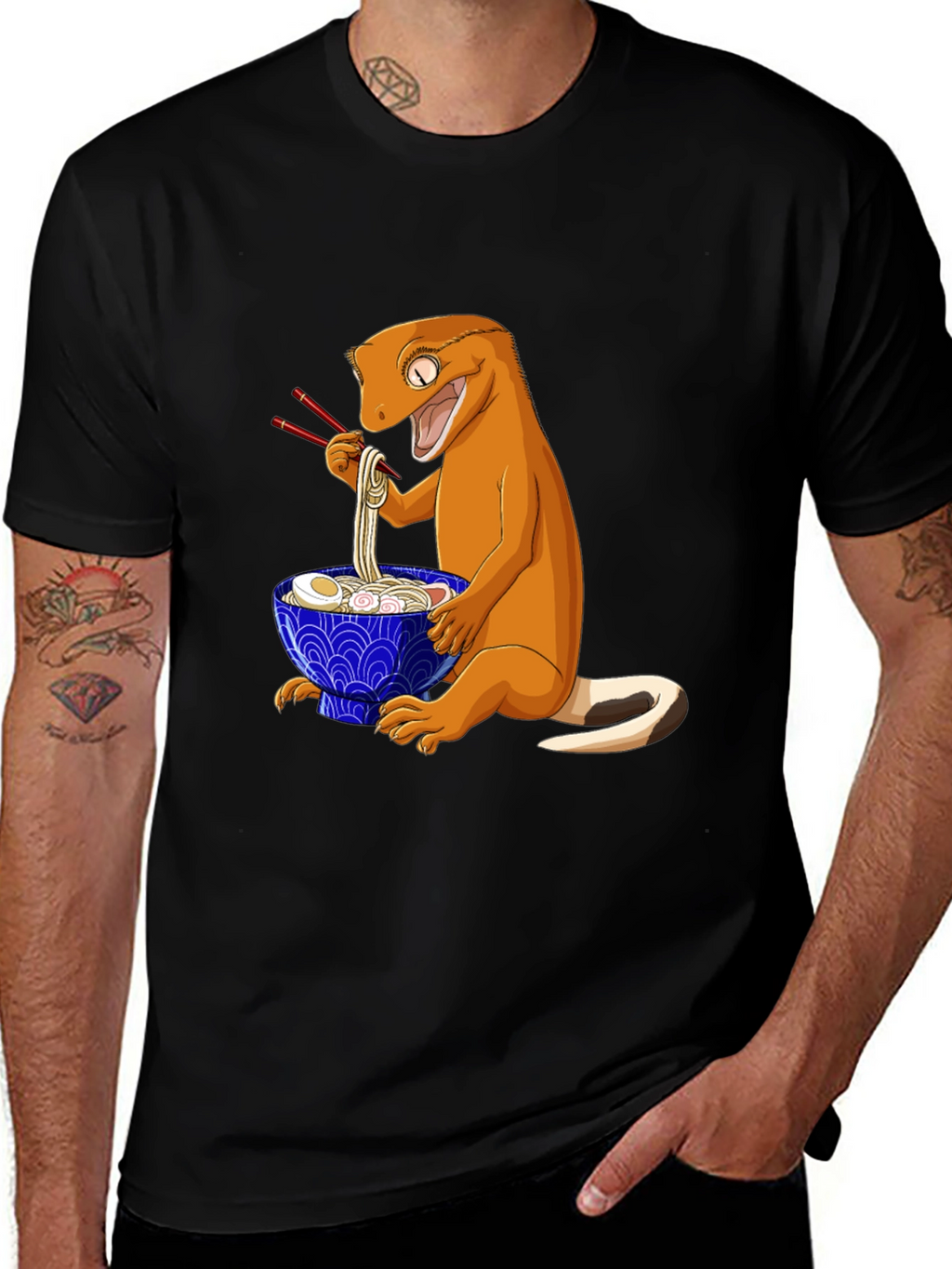 Gecko Ramen T-Shirt: Cute Cartoon Lizard Eating Noodles