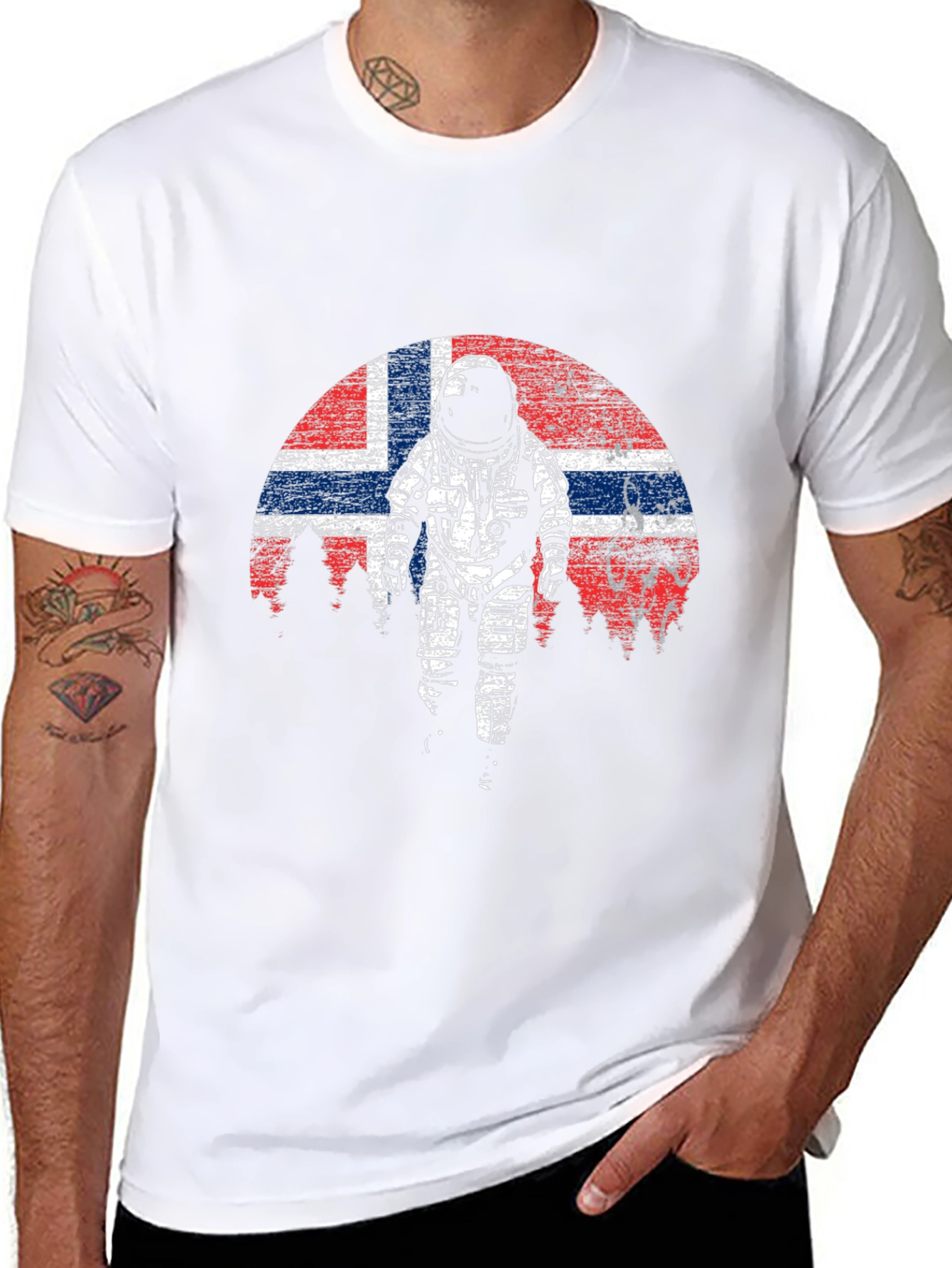 Astronaut Norway Flag Graphic T-Shirt