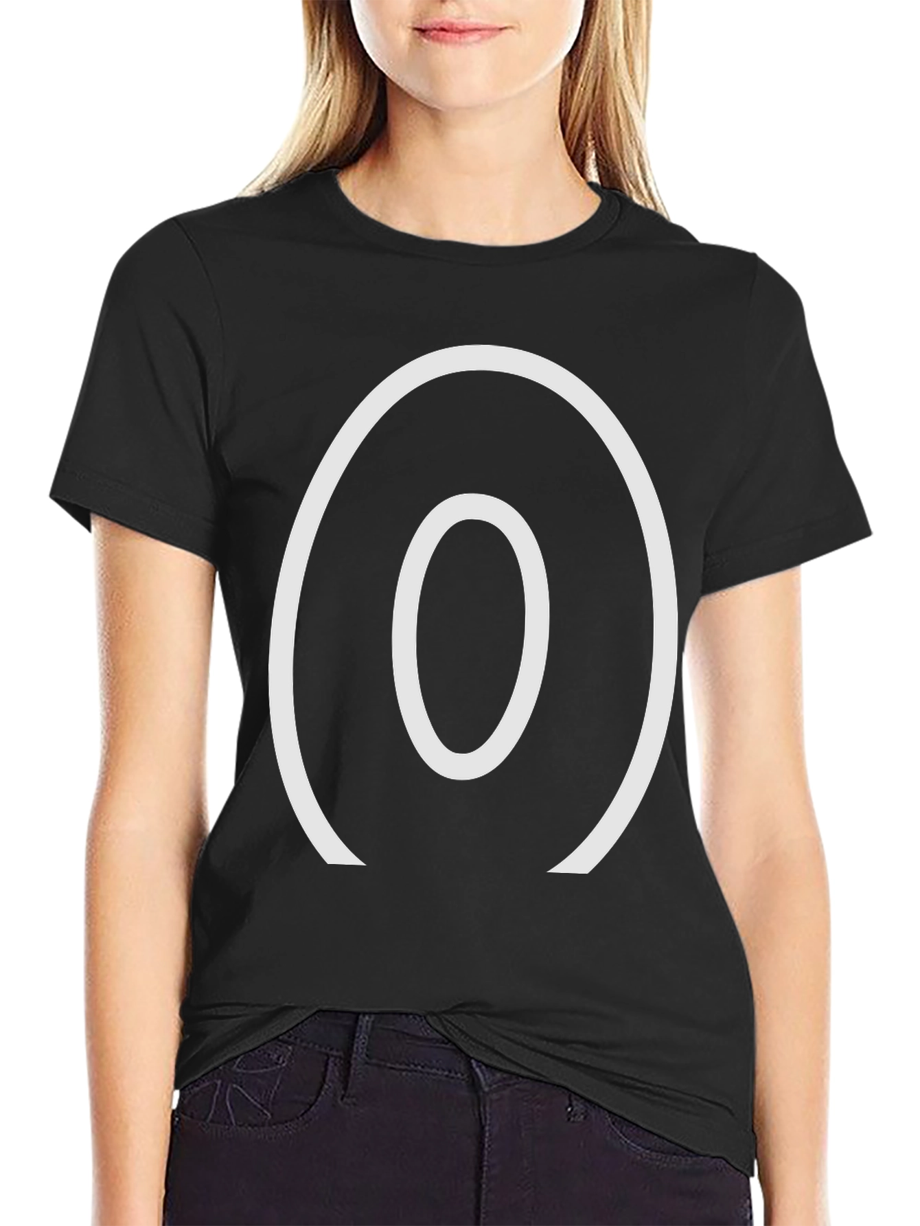 Minimalist Circle Graphic Tee - Modern Style