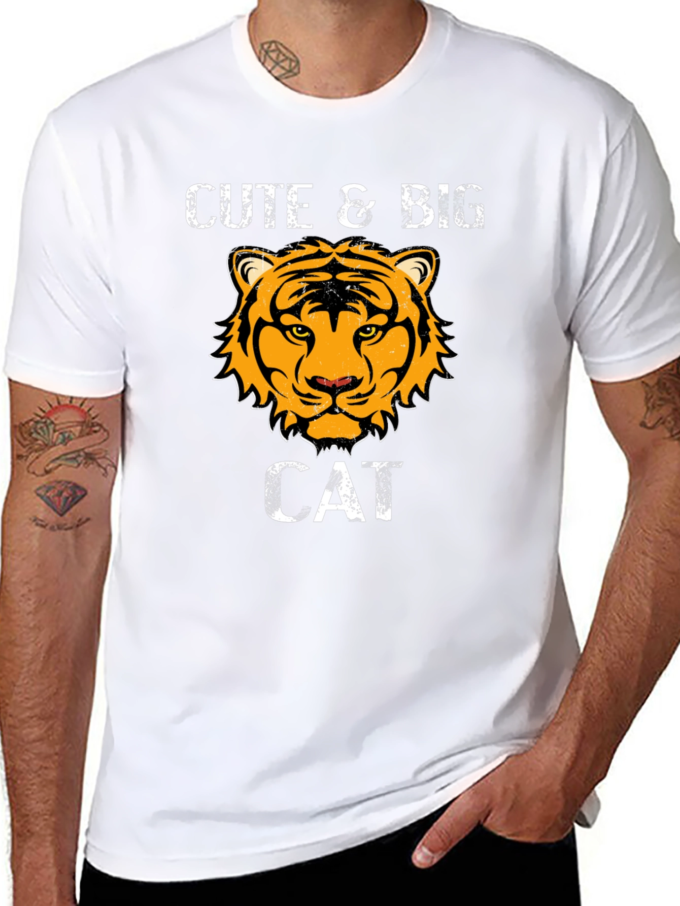 Cute & Big Cat Graphic Black T-Shirt