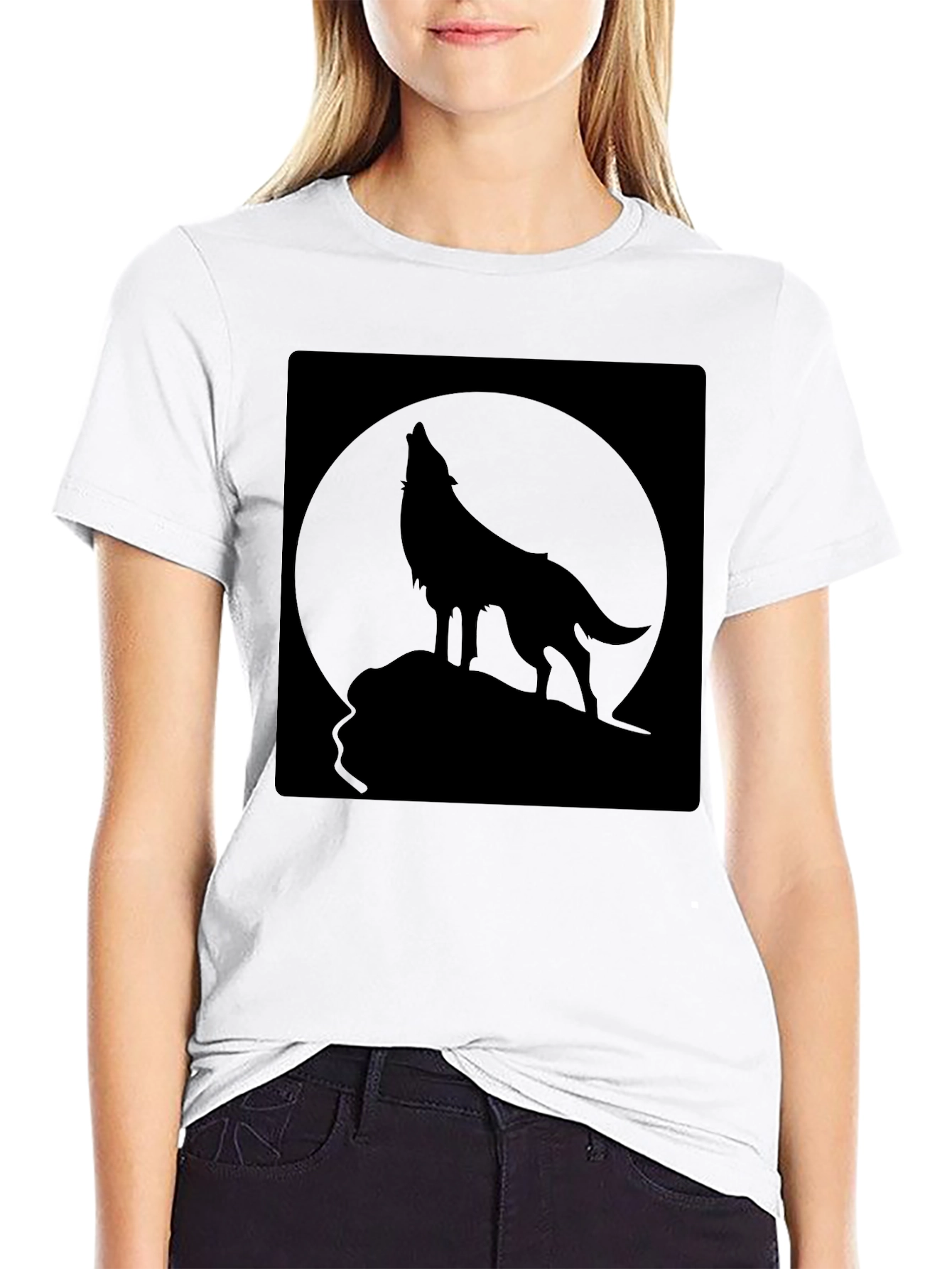 Wolf Howling at Moon Black T-Shirt