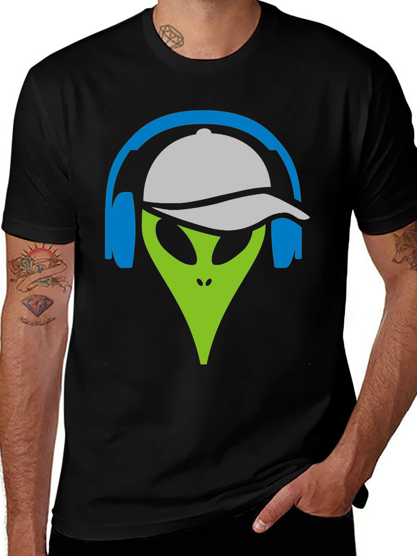 Alien DJ Graphic Tee - Cool Casual Style