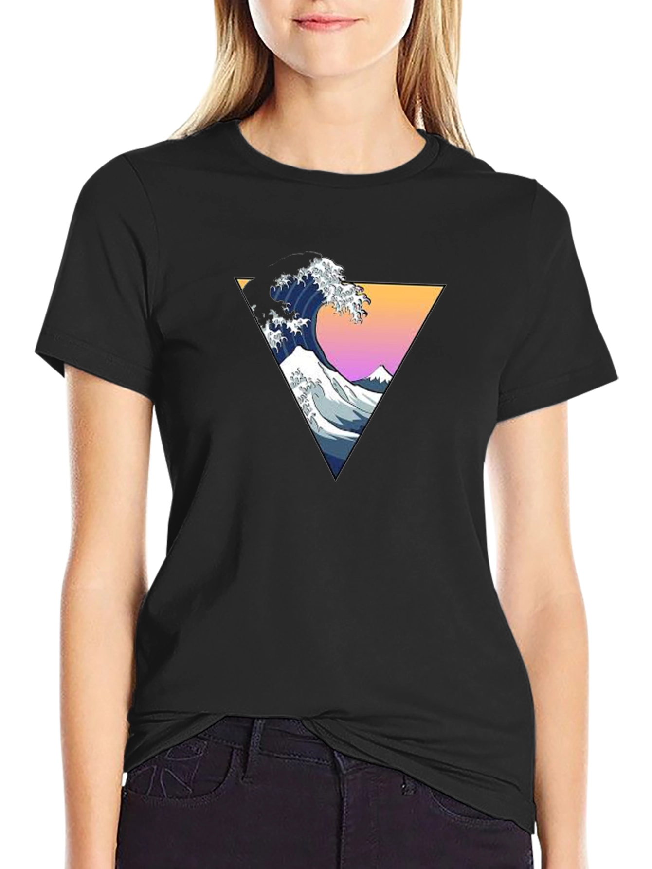 Great Wave Triangle Graphic Tee - Black
