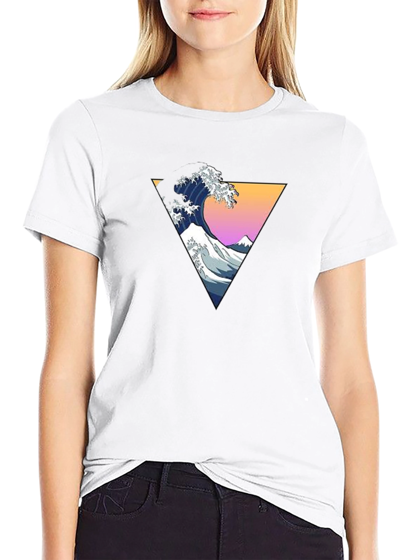 Great Wave Triangle Graphic Tee - Black