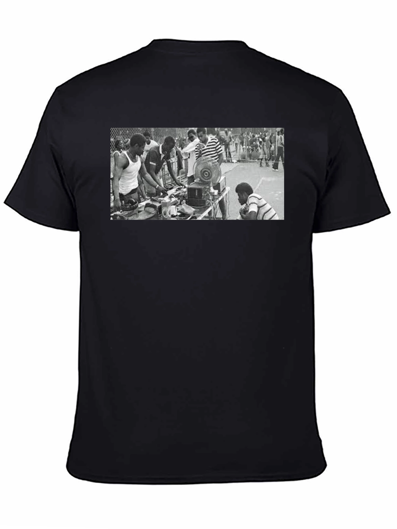 Vintage Hip Hop DJ T-Shirt - Classic Black Tee