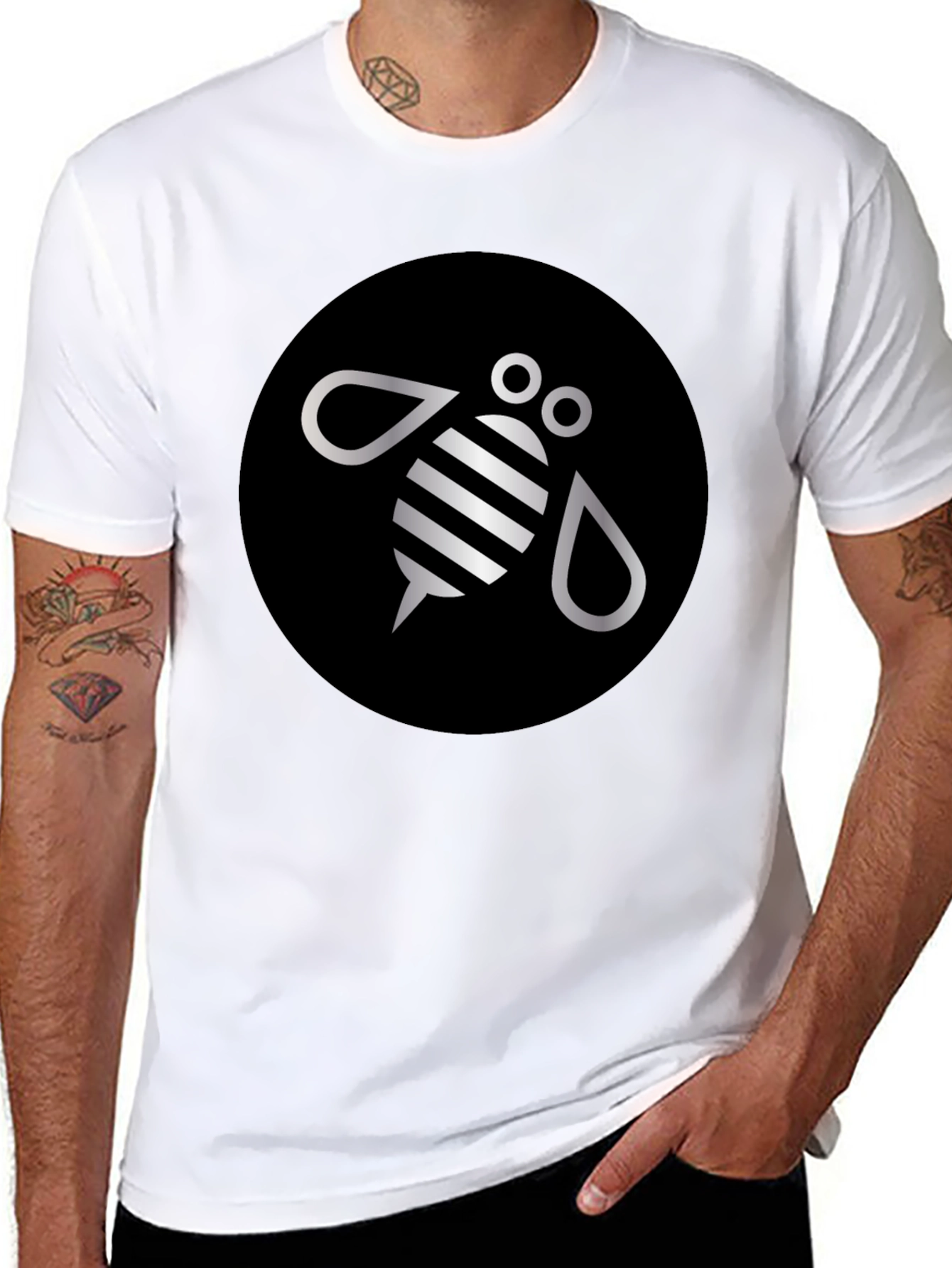 Black Bee Graphic Tee - Stylish Comfort