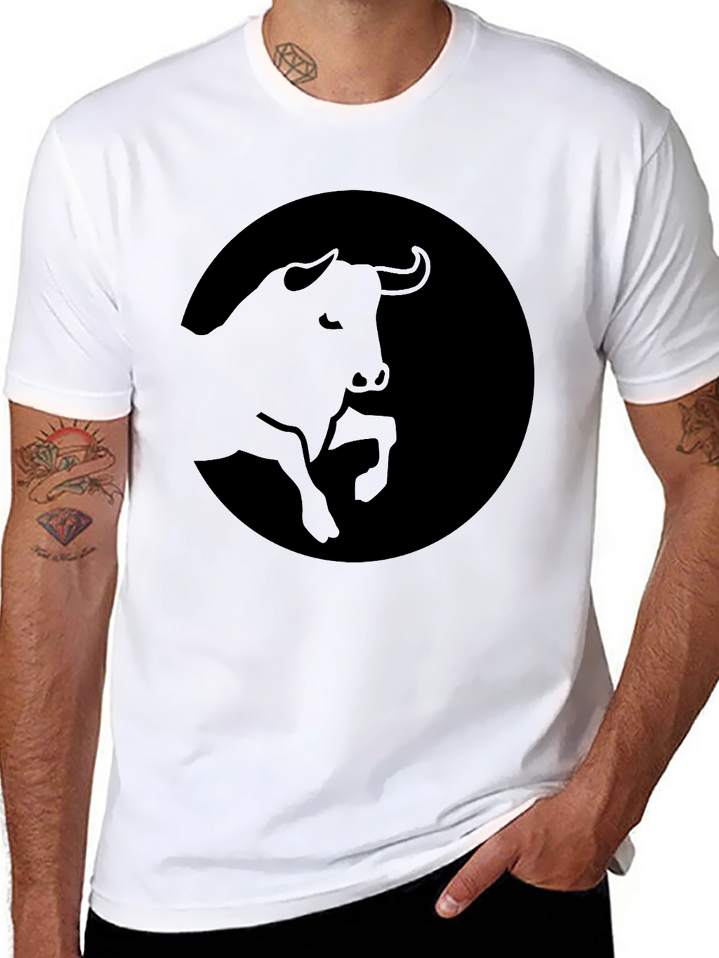 Black Bull Graphic Tee - Stylish Mens T-Shirt