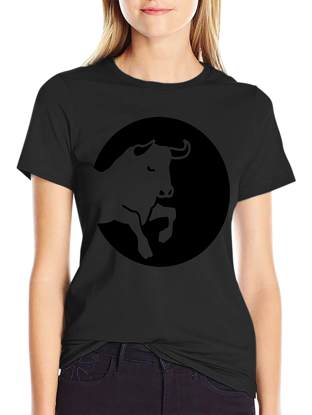 Black Bull Graphic Tee - Stylish Mens T-Shirt