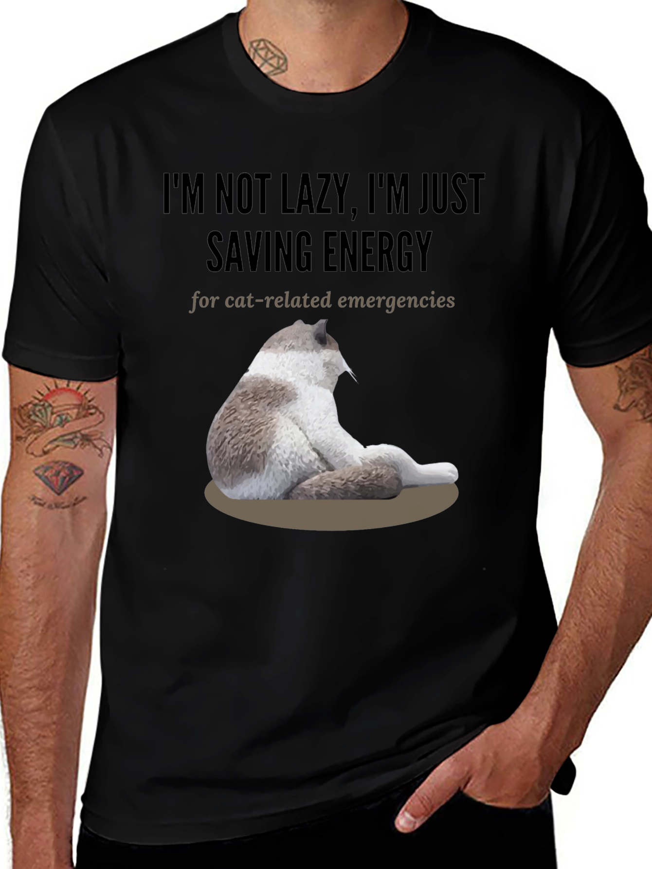 Funny Cat Lover T-Shirt - Im Not Lazy Saving Energy