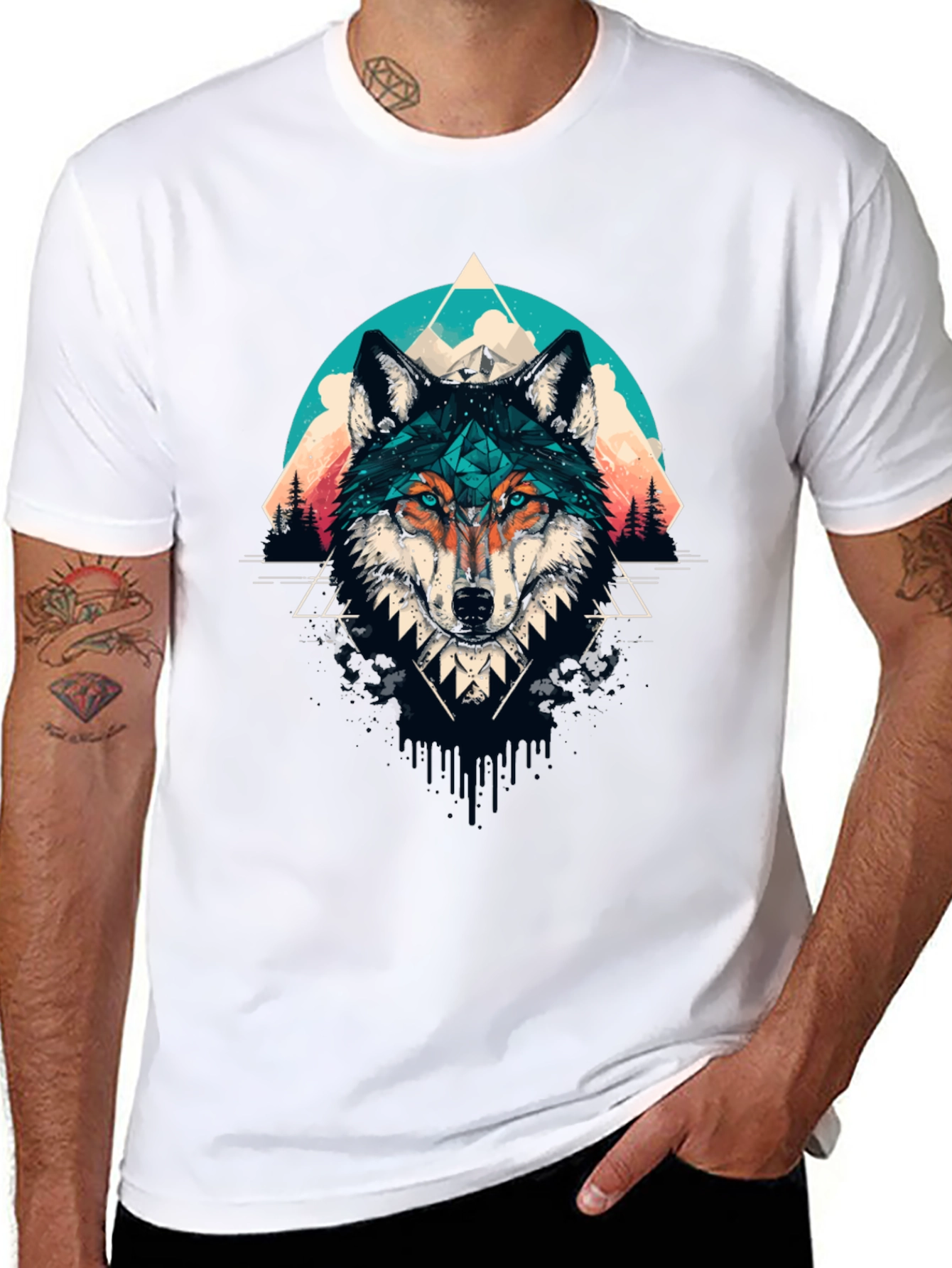 Geometric Wolf Graphic Tee - Modern Style