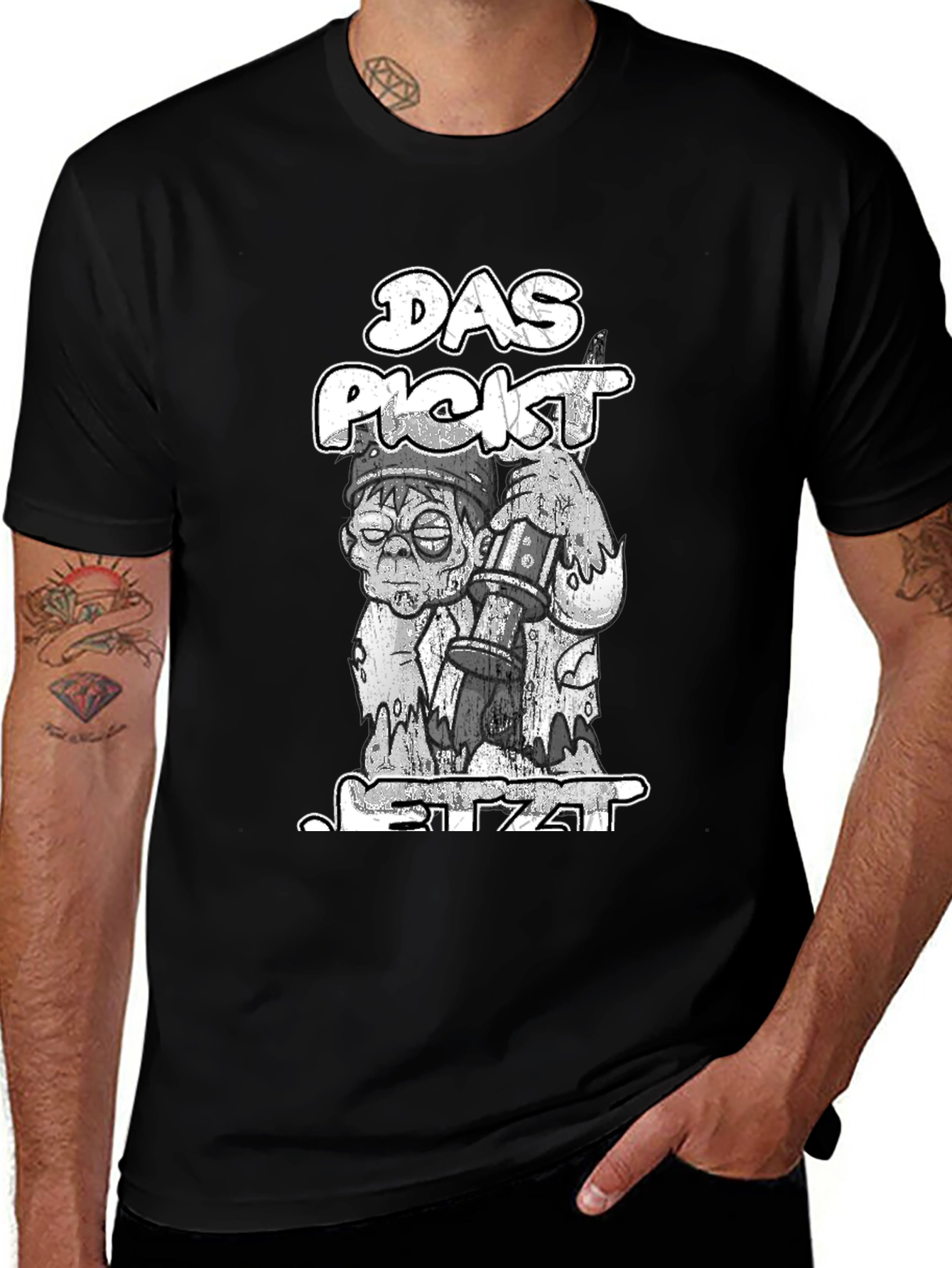 Das Pickt Jetzt T-Shirt: Zombie with Beer