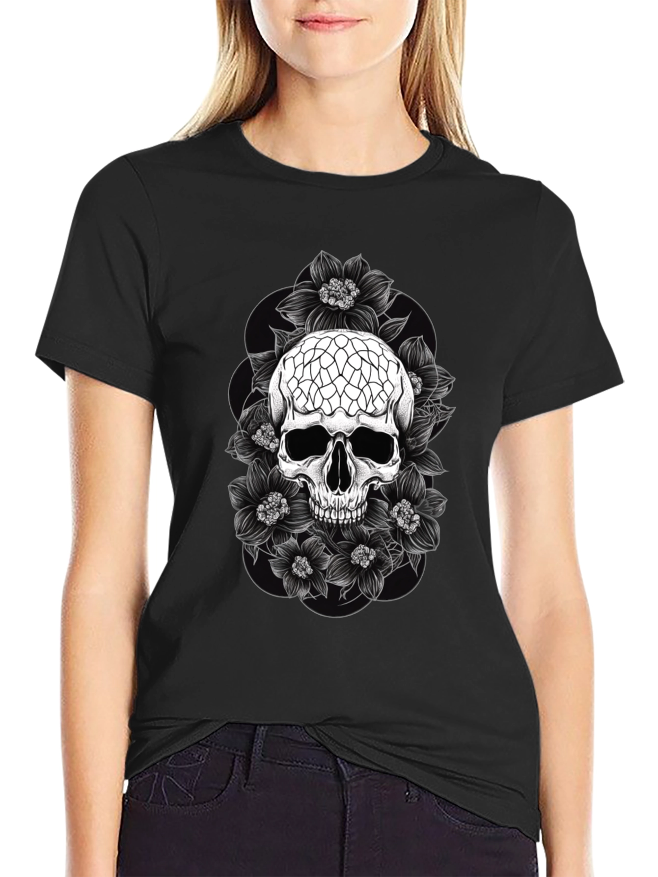 Skull & Flower Graphic Tee - Dark Aesthetic T-Shirt
