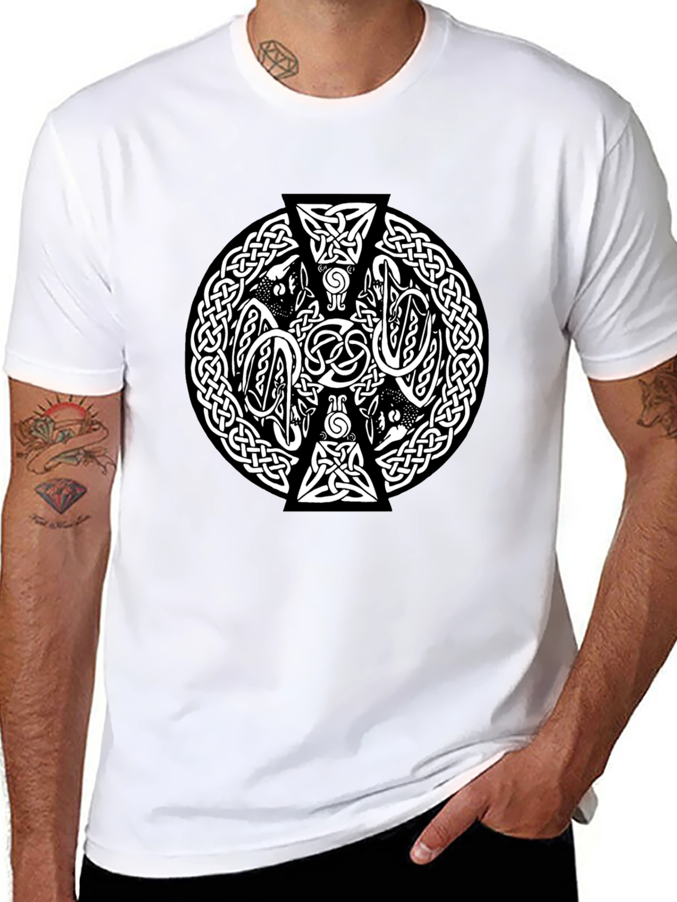 Celtic Knot Wolf T-Shirt - Black