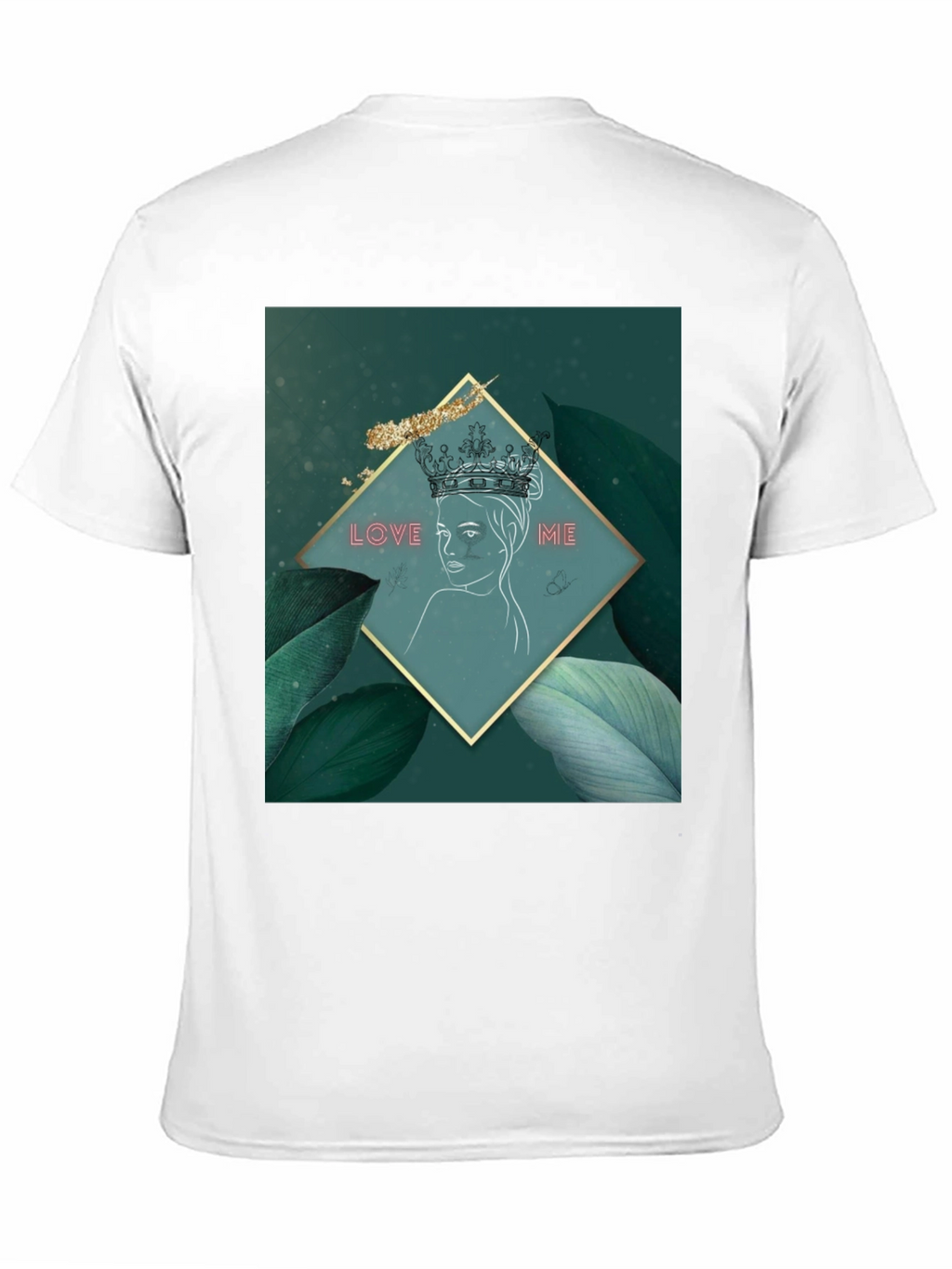 Love Me Queen Graphic Tee