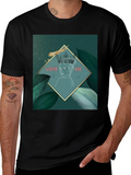 Love Me Queen Graphic Tee