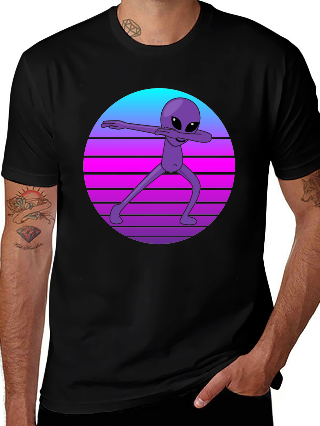 Retro Alien Dab T-Shirt - Black Tee