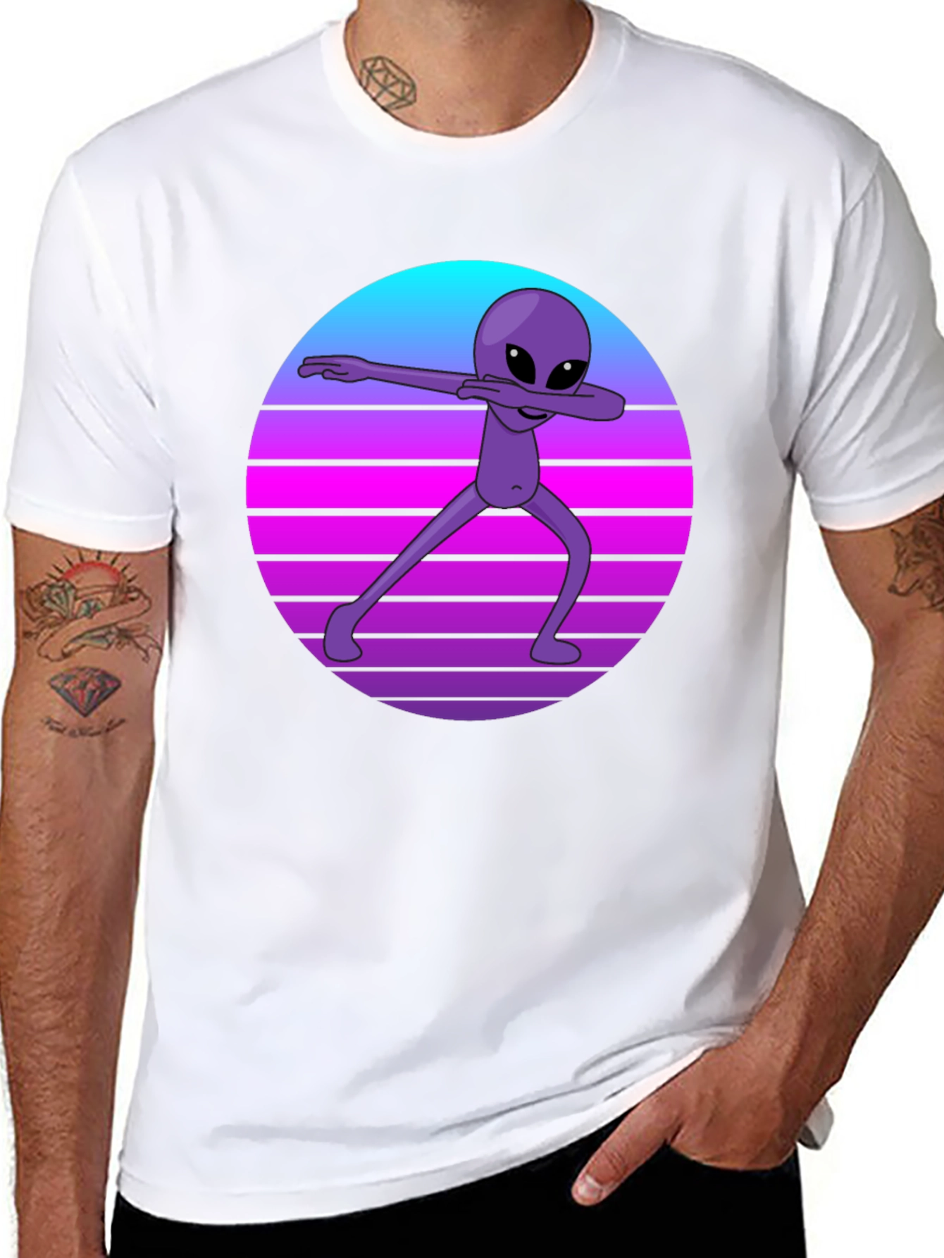Retro Alien Dab T-Shirt - Black Tee