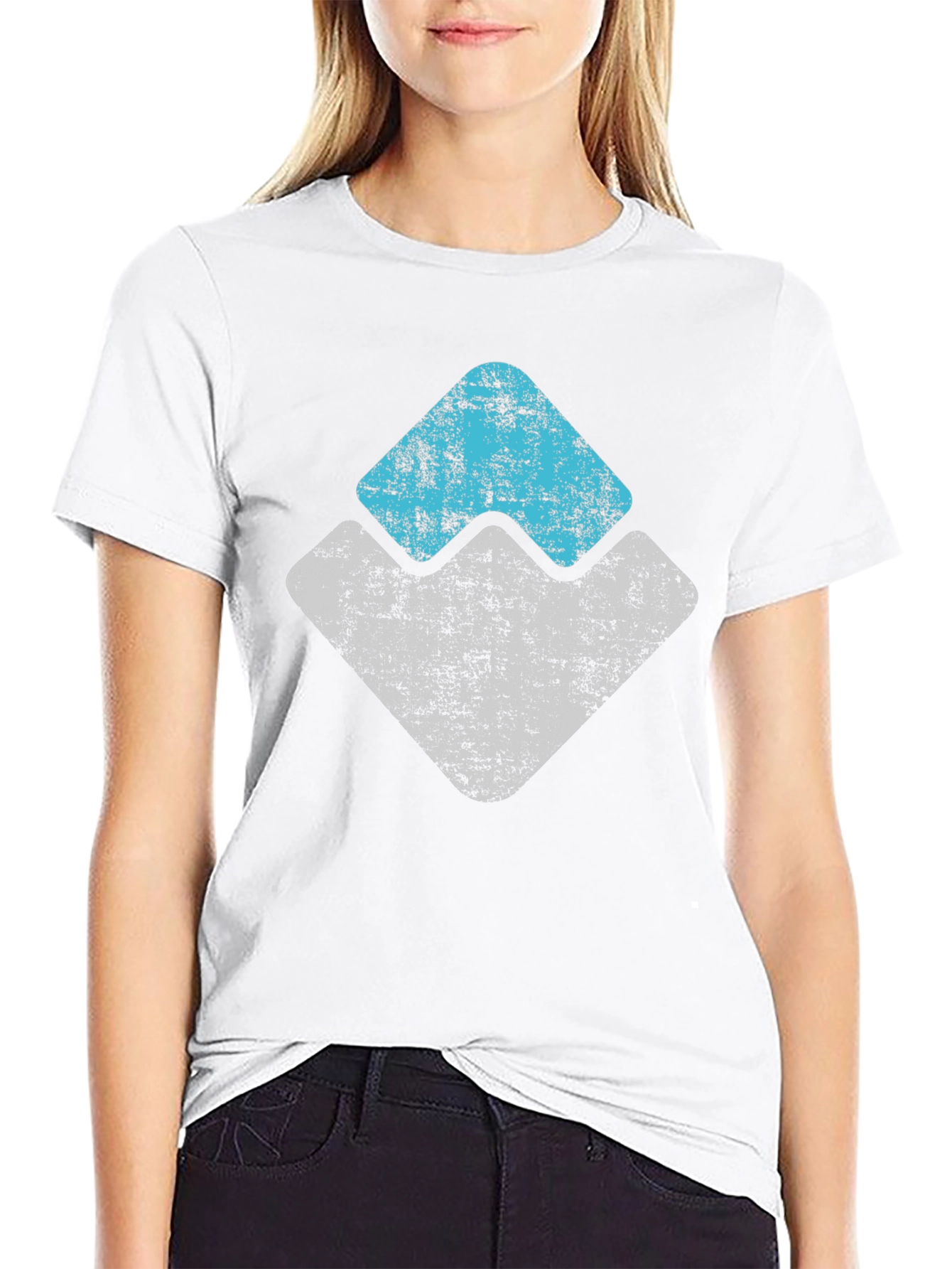 Distressed Diamond Graphic Tee