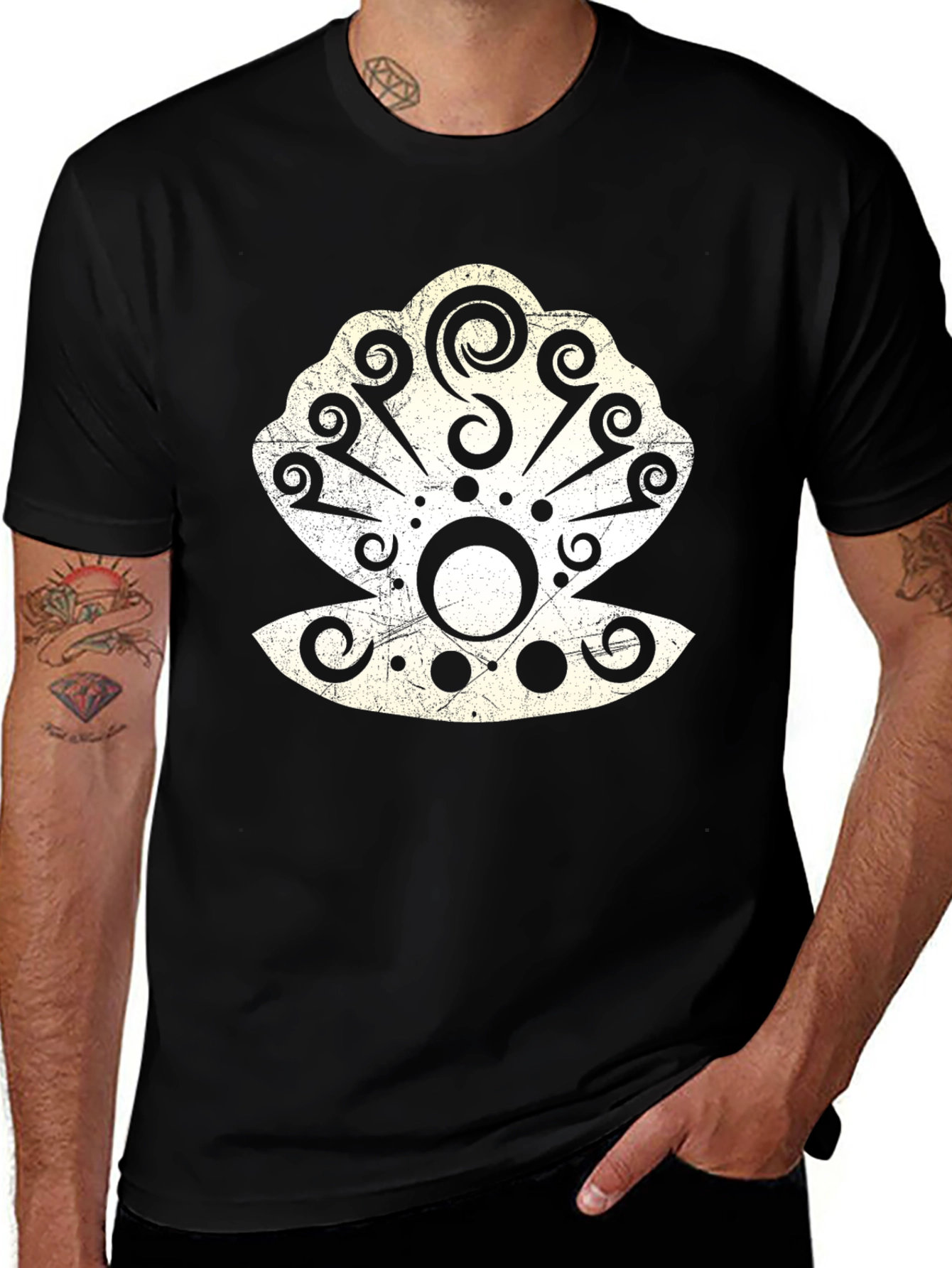 Tribal Seashell Graphic Tee - Black Cotton Casual T-Shirt
